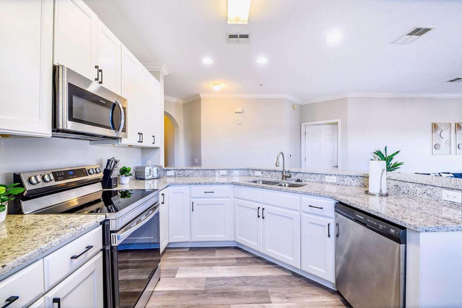 Cozy 2Br Condo - Private Balcony - Near Disney Orlando Bagian luar foto